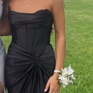Black Sheri Hill size 00 dress